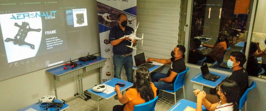 Operación de seguridad y vigilancia con drone